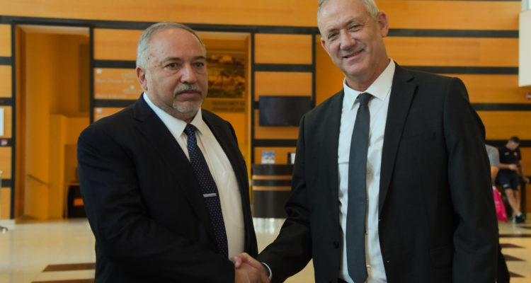 Gantz agrees to Liberman’s conditions for joining a center-left coalition