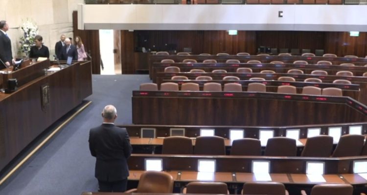 Right-wing bloc boycotts as Knesset convenes to vote on committees