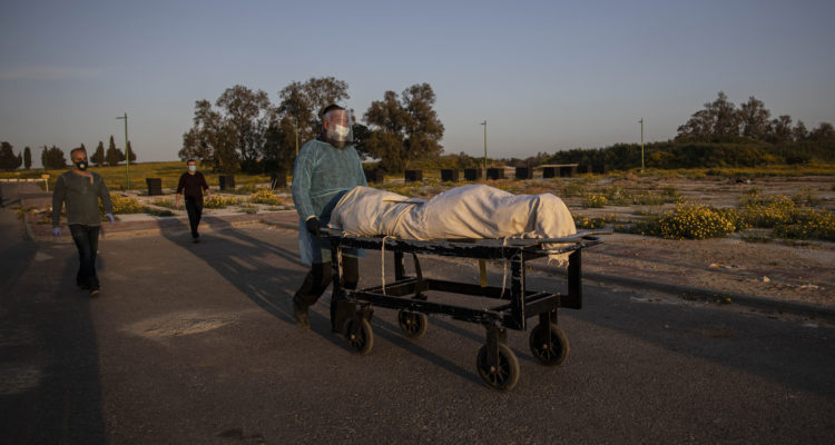 Israel’s corona death toll climbs to 44, almost 100 patients on ventilators