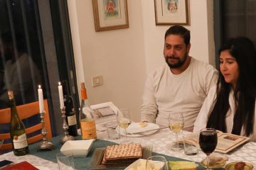 Israeli family before their Passover seder