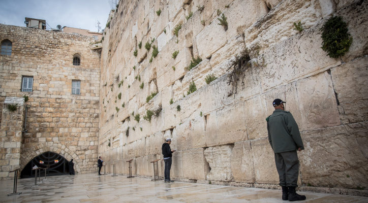 High Court orders gov’t to upgrade Western Wall egalitarian prayer plaza