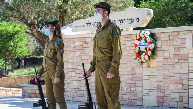 An Israeli Memorial Day like no other as coronavirus imposes limits