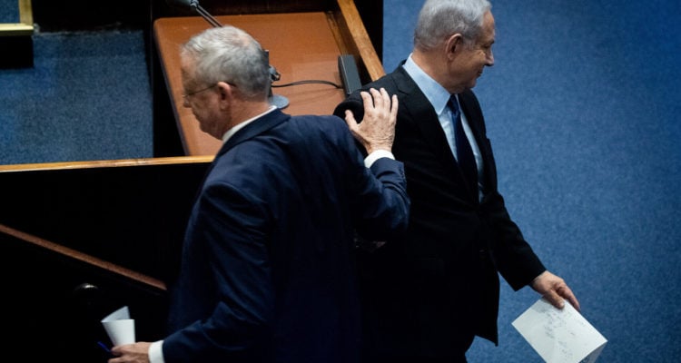 Unity talks revive in last-ditch effort between Netanyahu, Gantz, but no deal before holiday