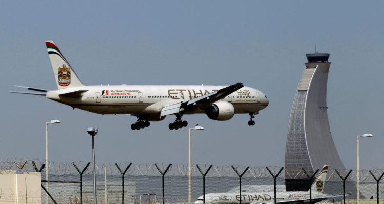 Etihad completes first commercial flight between UAE and Israel