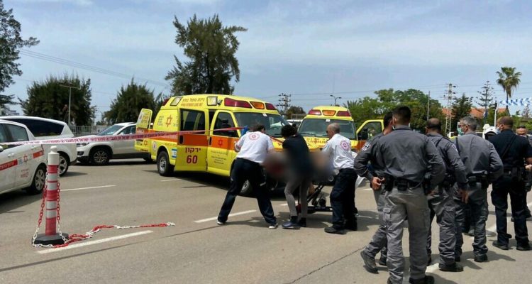 Stabbing attack near Tel Hashomer hospital