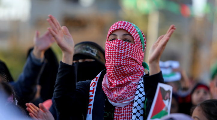 Poll: Eastern Jerusalem Arabs say they want to be part of ‘Palestine’