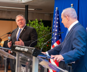 U.S. Secretary of State Mike Pompeo with Israeli Prime Minister Benjamin Netanyahu at the Prime Minister's Residence in Jerusalem. May 13, 2020. (Ron Przysucha/ US State Department)