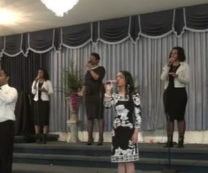 Gospel choir sings hatikvah