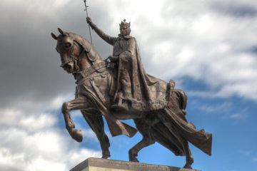 Statue of King Louis IX of France