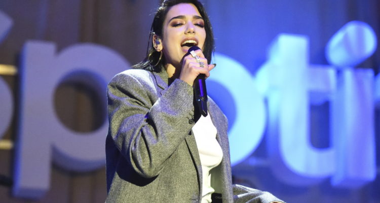 Israel Army Radio refuses to ban popstar’s music despite her anti-Semitic post