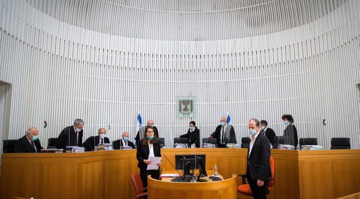 Israeli Supreme Court delivers blow to settlements, 1,000s could be uprooted