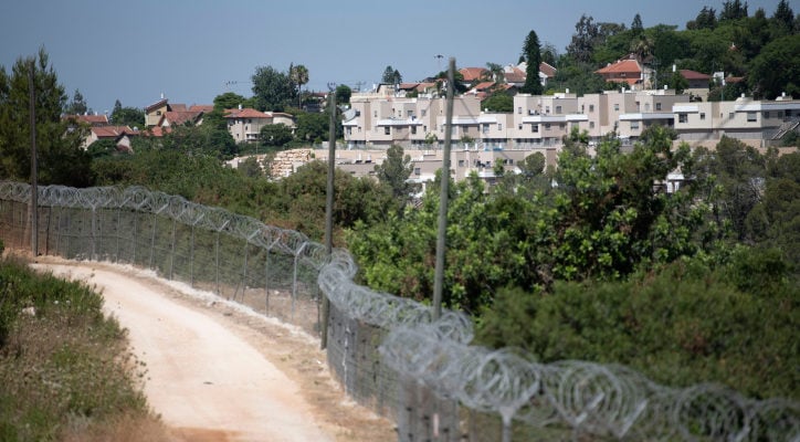 Biden may call for building freeze in Judea, Samaria as gesture to Palestinians