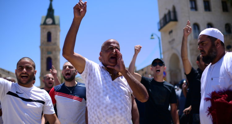 US warns its citizens to avoid Jaffa as protests rage