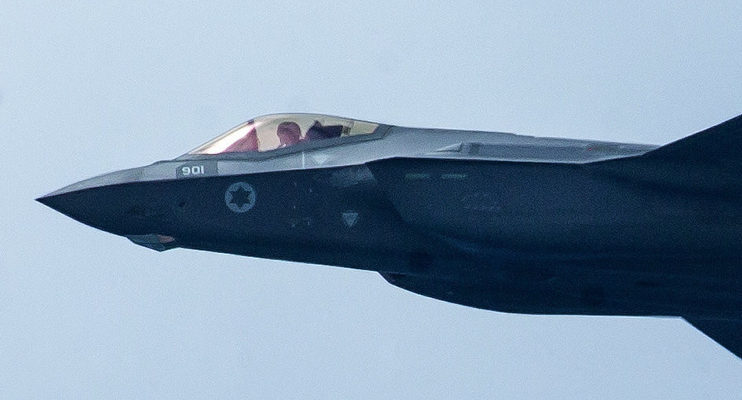Gantz pushes to buy third F-35 squadron