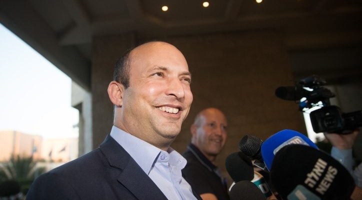 Bennett posts good news about Israel’s corona infection rate
