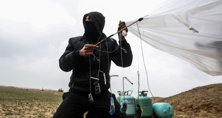 Hamas agrees to halt balloon arson terror (for now)