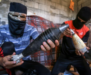 Palestinians prepare explosive balloons