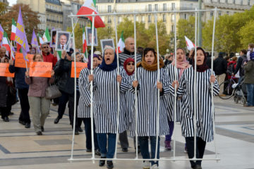 paris protest against iran