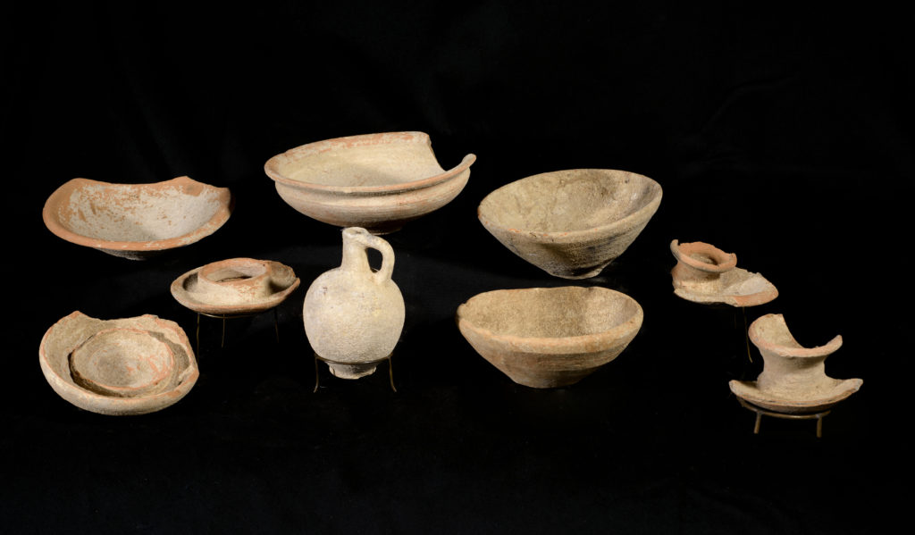 ancient pottery vessels