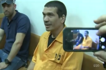 Israeli mobster Golan Avitan standing trial in Israel in 2015. (Kan 11/YouTube/Screenshot)