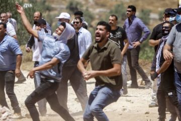 Palestinians clash