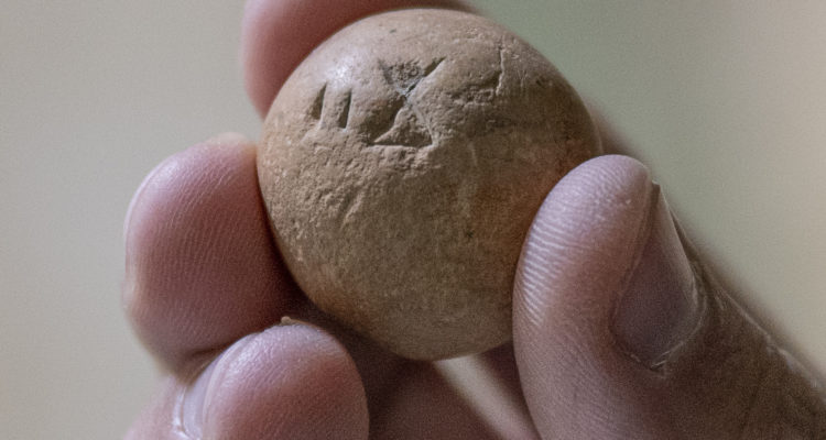 Ancient two-shekel weight discovered near Western Wall
