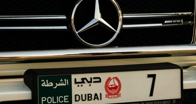 Israelis arrested in Dubai for photographing government facility