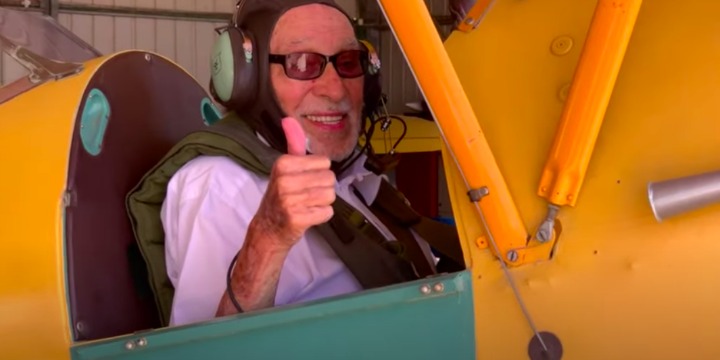 Israeli War of Independence pilot returns to sky to celebrate 100th birthday