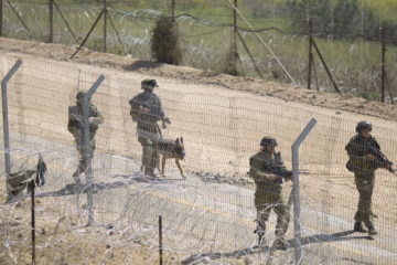 Israeli troops patrol