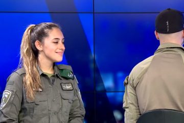 IDF lovebirds