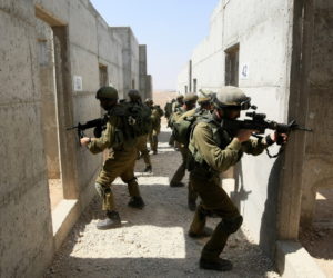 Israeli soldiers train