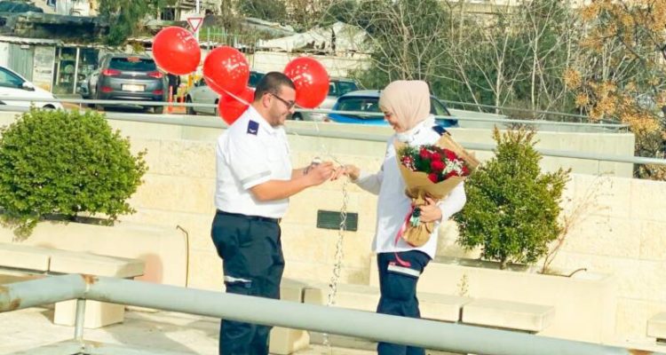 Volunteer medics find love at Jerusalem corona testing site