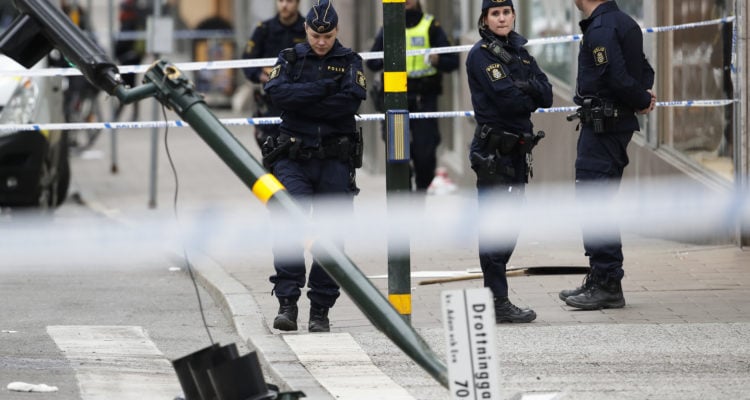 Man injures 8 with ax in Sweden before being shot, arrested