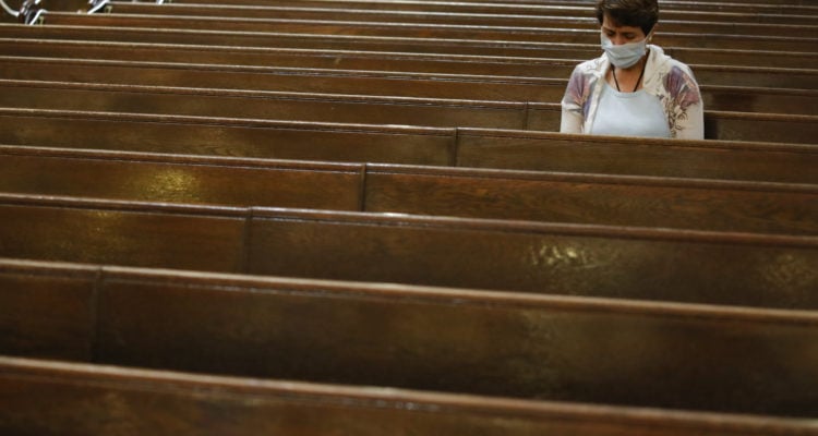 US church membership plummets to all-time low, Gallup poll finds