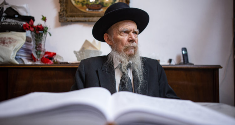 ‘His entire life was holiness’: Rabbi Gershon Edelstein, leader of ultra-Orthodox Ashkenazi Jewry, dies