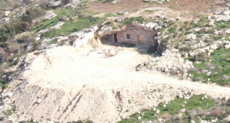 Arabs build on ancient Jewish site: ‘Another case of barbaric destruction’