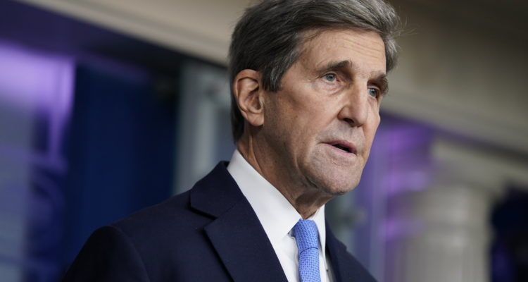 John Kerry defends secret meetings with Iran during Trump administration, against US policy