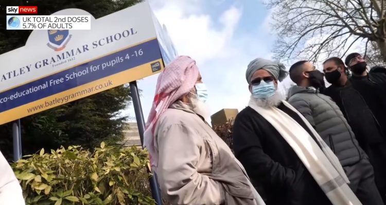 Analysis: Rising Islamism in British schools threatens free speech