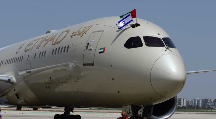 First scheduled Etihad Airlines flight arrives in Tel Aviv from the UAE