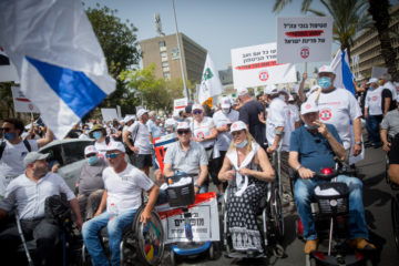 Disabled IDF veterans protest