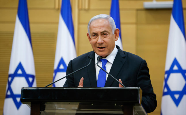 Netanyahu pours fire on right-wing rival Bennett for readiness to join Left