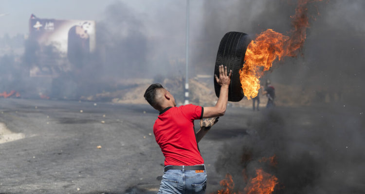 Palestinians wage violent riots in Judea and Samaria