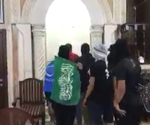Hamas supporter in mosque