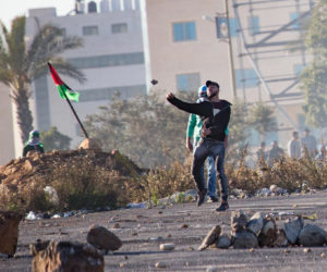 Palestinians riots in Ramallah