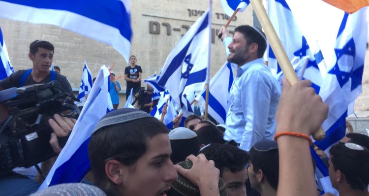 ‘Impossible to prevent Jews from marching in Jerusalem,’ Ben-Gvir says at flag march; thousands attend