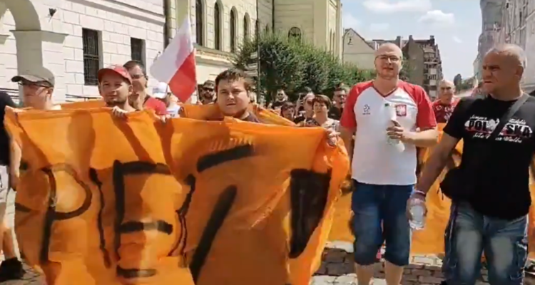 ‘Jews behind pandemic, violations of civil liberties,’ chant Polish protesters