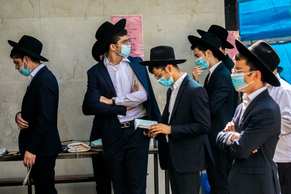 Cabinet approves lower age of military service for Haredim