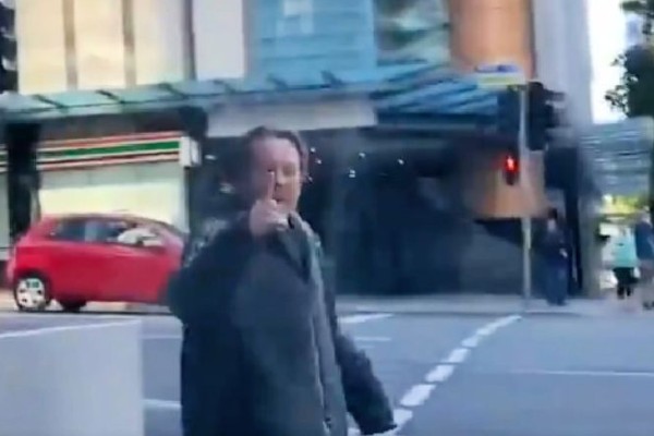 ‘You have to stand up to hate,’ says Australian Jew who confronted anti-Semitic assailant