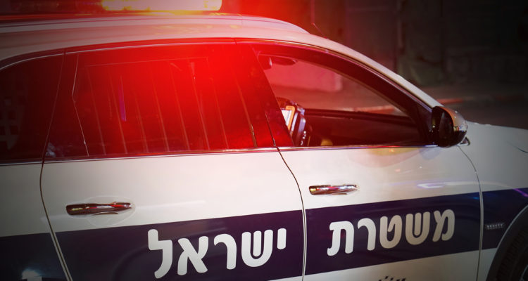 Ashkelon police officer stabbed, terrorist shot dead