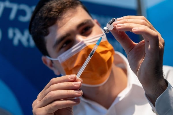 Israelis discover new COVID treatment that makes vaccines obsolete
